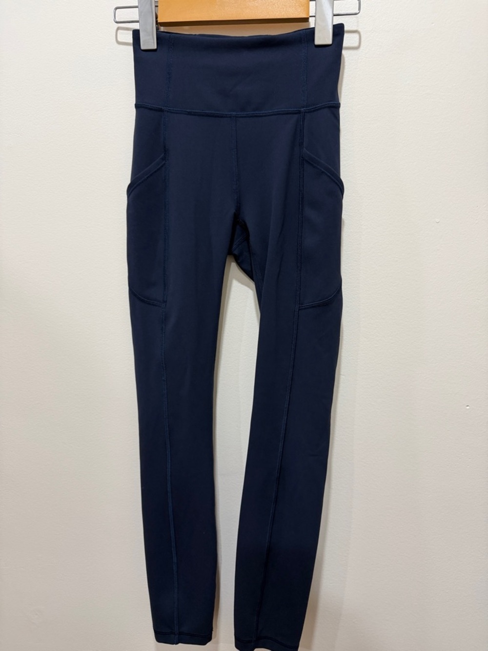 NWOT Lululemon Invigorate High-Rise Tight 25" in True Navy - Picture 3 of 10